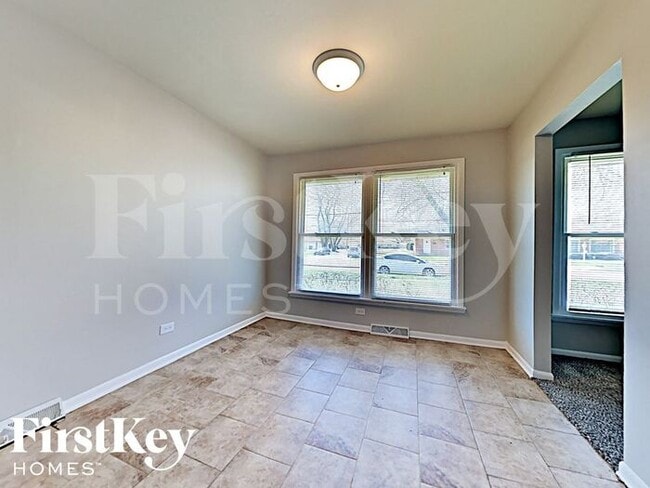 Building Photo - 14725 Memorial Dr