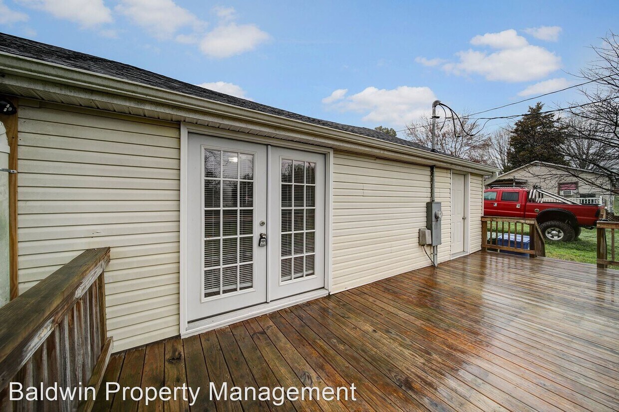 Primary Photo - 3 br, 1 bath House - 1462 RILEY ST