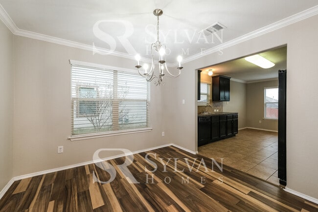 Building Photo - Coming HOME never felt so good!