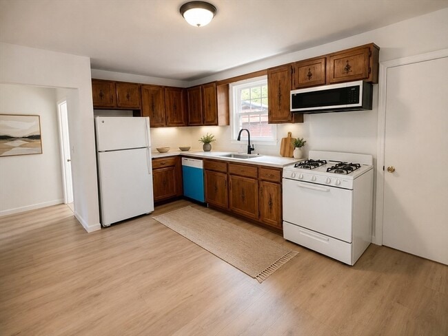 Photo - 24 Central Ave (Needham, MA) Townhome