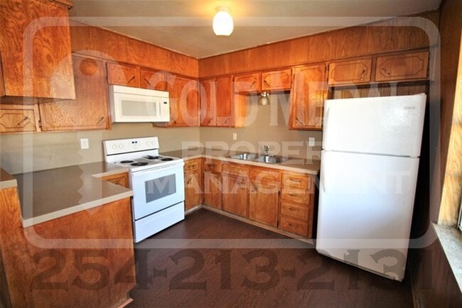 Building Photo - 803 Pecan Cir