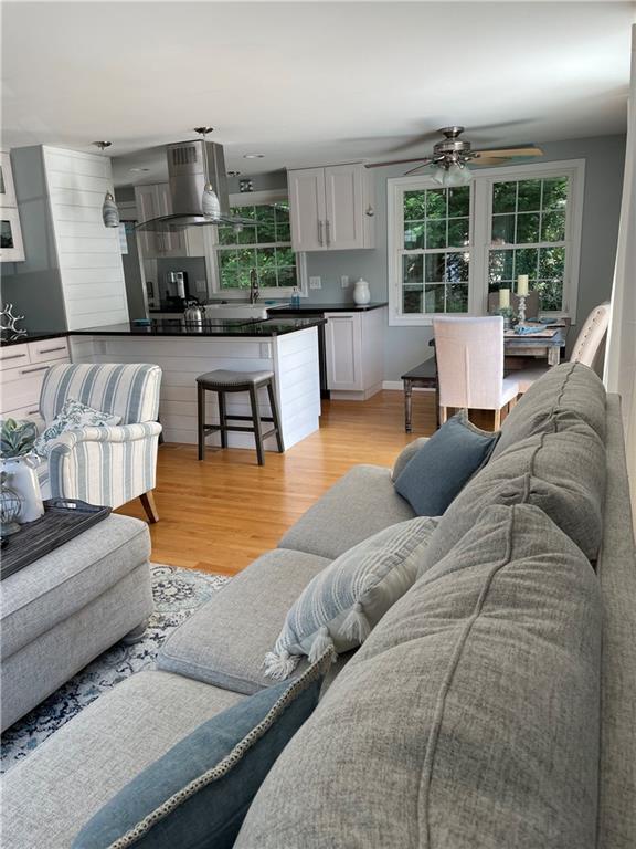 5 Wayland Trail, Narragansett, RI 02882 House Rental in Narragansett