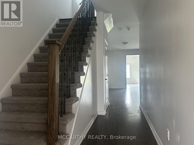 Building Photo - 352 Van Dusen Ave