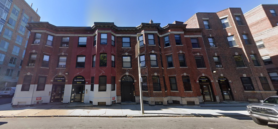 Foto del edificio - 64 Louis Prang St
