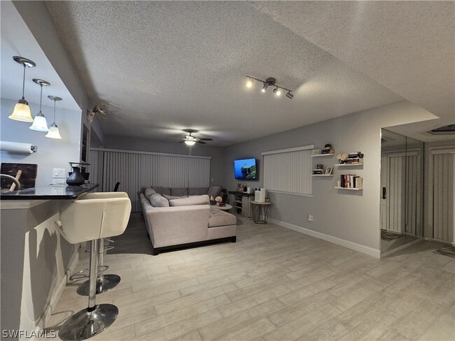 Foto del edificio - 64 4th St