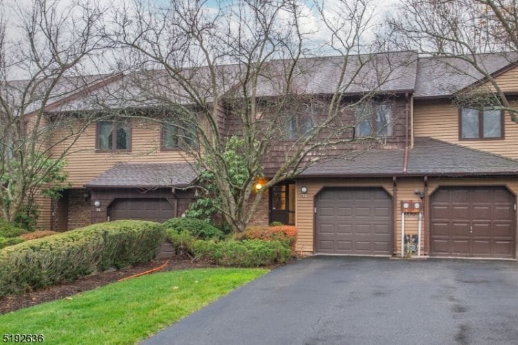 72 Continental Rd, Morris Plains, NJ 07950 Condo for Rent in Morris