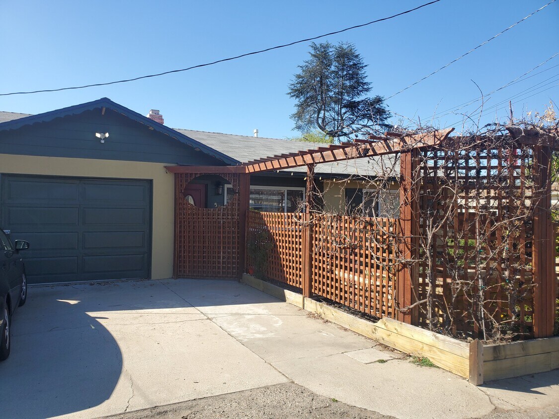 50 Portal St, Oak View, CA 93022 House for Rent in Oak View, CA