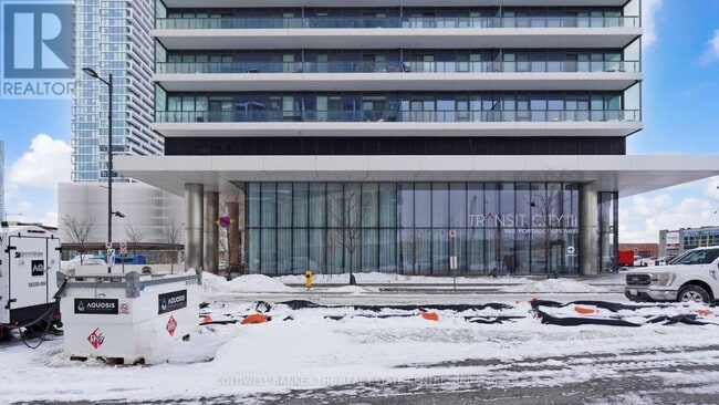 Building Photo - 950 Portage Pkwy