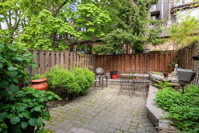 Photo du bâtiment - 62 McGill St