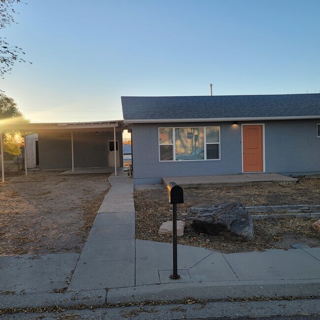 Building Photo - 629 Windy Way