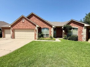 Building Photo - 1101 Glen Eagles Ct