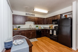 Building Photo - Kingwood Lakes