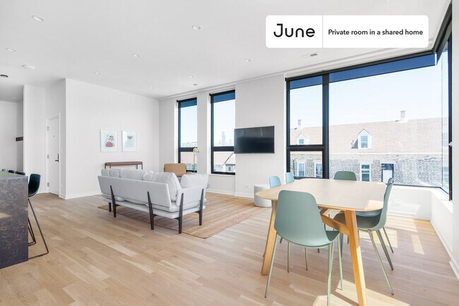 Foto del edificio - Room in Shared 4 bed/3 bath home