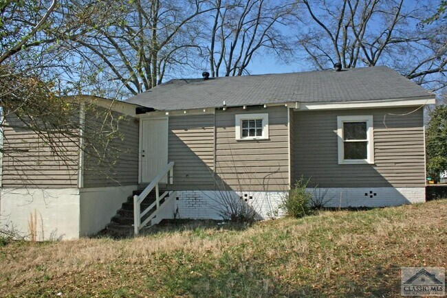Building Photo - 1065 Macon Hwy