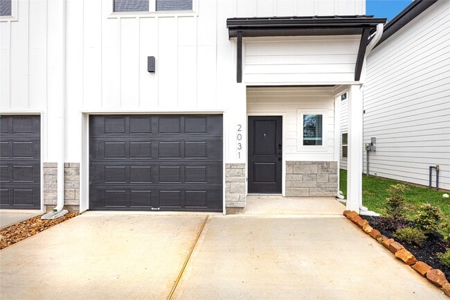 Foto del edificio - 2031 Longmire Villas Ct