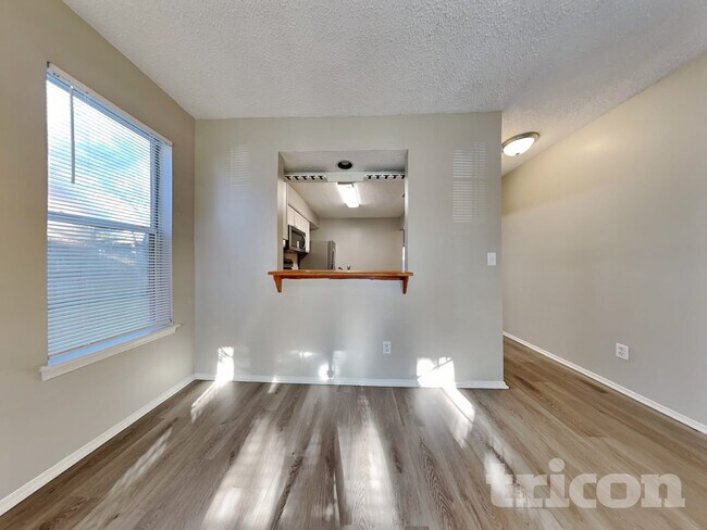 Foto del edificio - 606 Radnor Ln