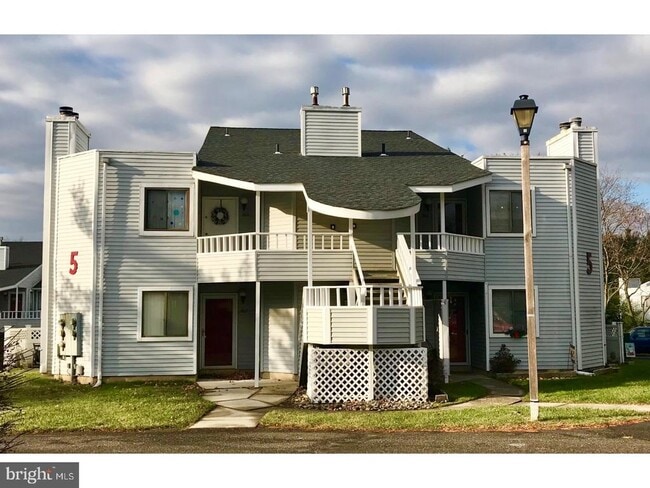 Building Photo - 506 Shelby Ct