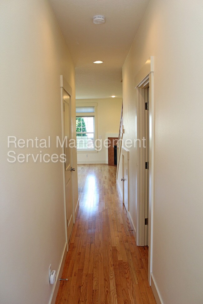 Foto del edificio - 2144 NE Multnomah St