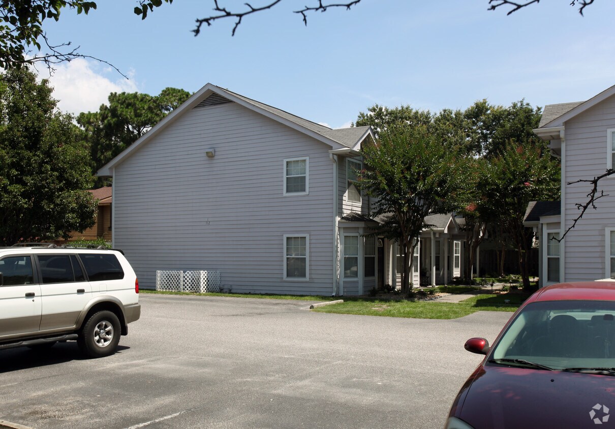 Primary Photo - 712 67th Ave N