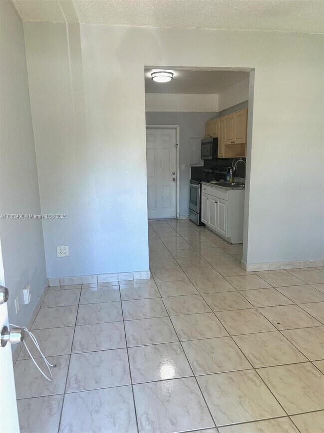 Foto del edificio - 5321 SW 67th Ave