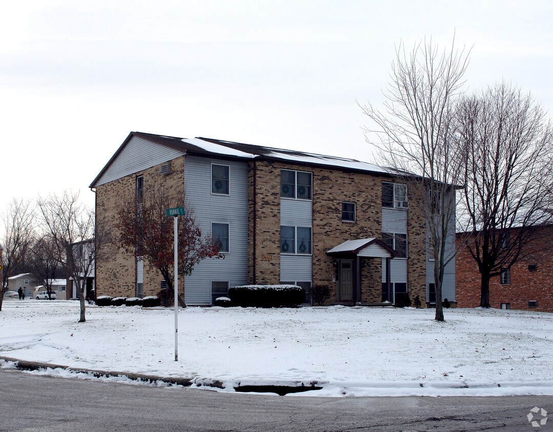 Foto principal - 7403 West Blvd