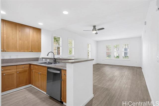 Foto del edificio - 520 Lunalilo Home Rd