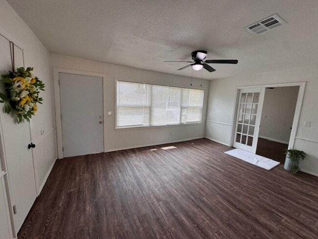 Building Photo - Brand New inside, great neighborhood and large fenced yard!  Call us today to make this your new ...