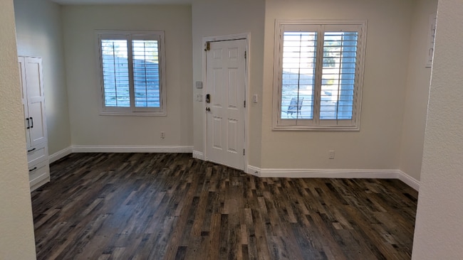 Building Photo - 8551 Kenneth Clyde St