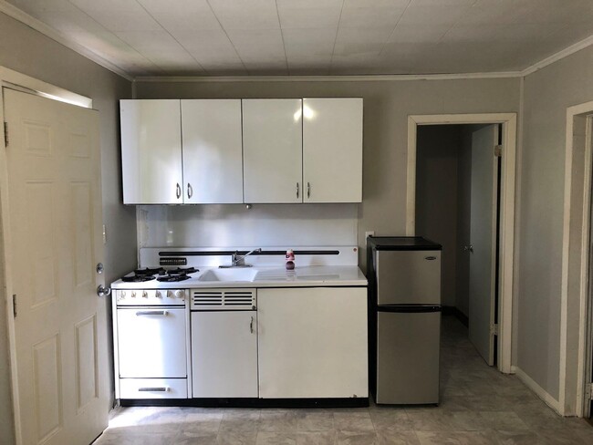 Foto del edificio - 545 E Call St