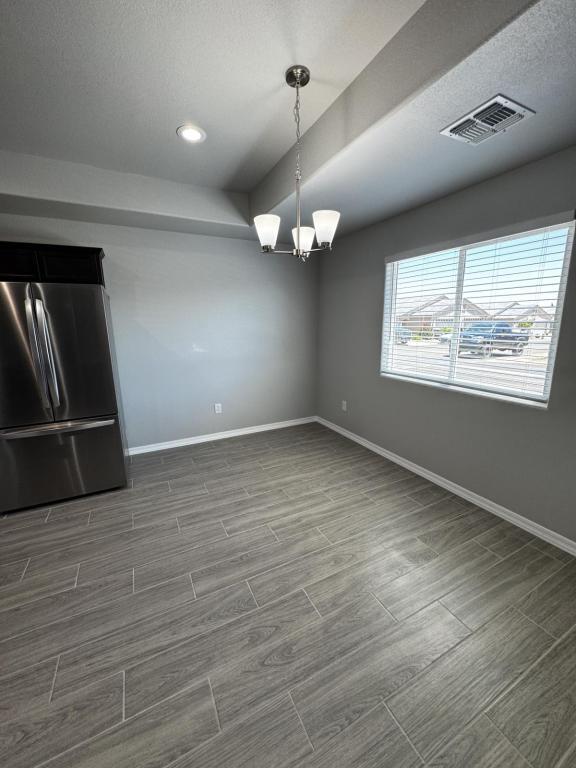 Building Photo - 714 Vista Grande Dr