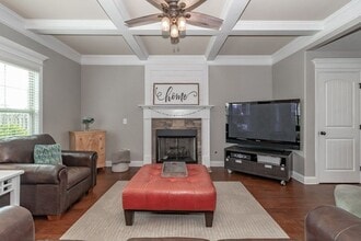 Building Photo - 5461 Everlook Cir