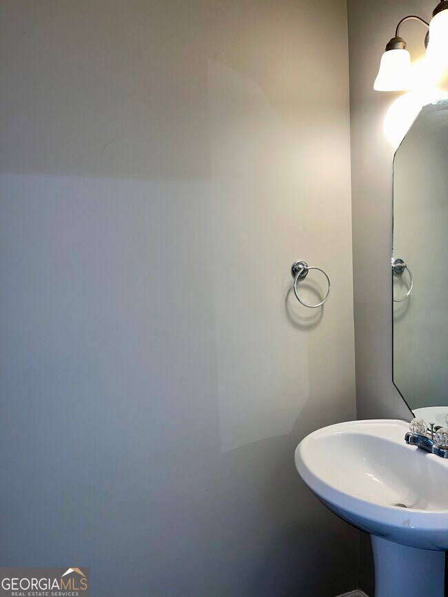 Foto del edificio - 3609 Ginnis Rd