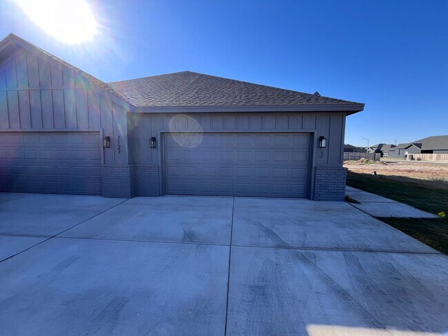 Foto del edificio - 7124 22nd St