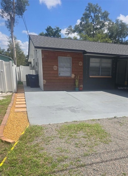 Building Photo - 1513 W Rio Vista Ave