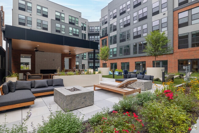 Building Photo - The Rail at Bound Brook