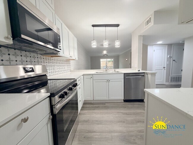 Foto del edificio - Beautiful 2BR Home Near Eglin AFB & Hurlburt Field!