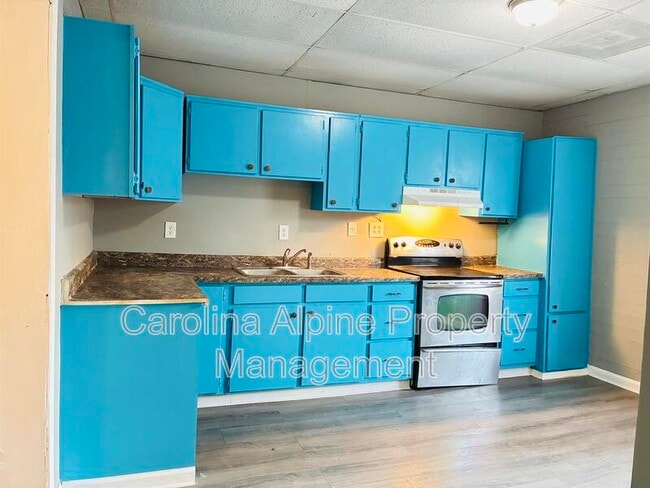 Foto del edificio - 401 Gardner St