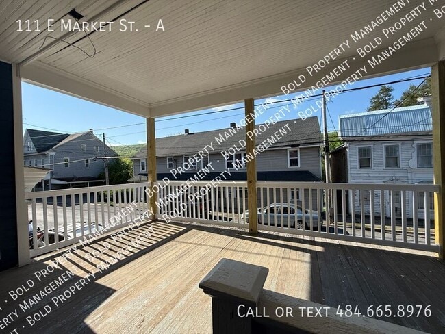 Building Photo - 111 E Market St