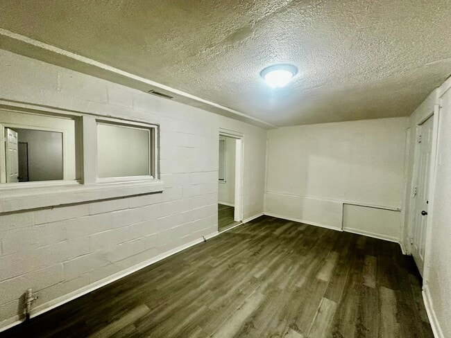 Building Photo - Move-In Ready Gem Near Downtown Orlando!
