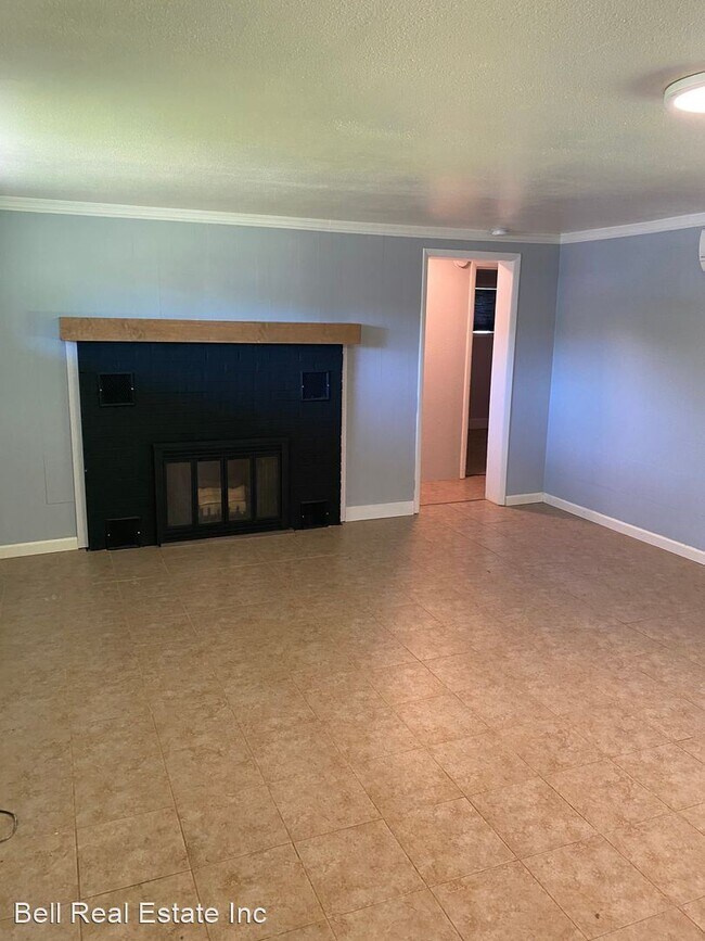 Building Photo - 3 br, 1 bath House - 2128 Garfield St