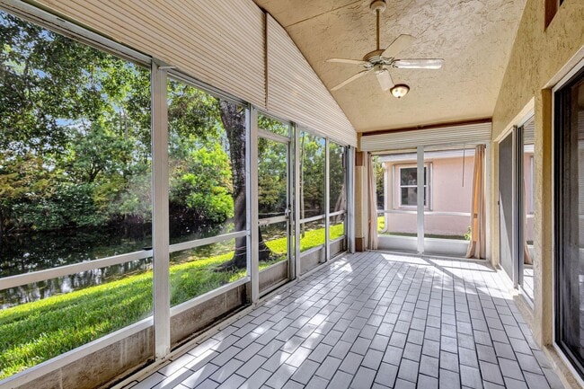 Photo - 129 Harbor Lake Cir House