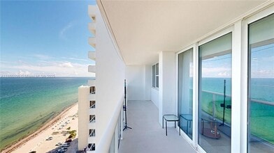 Building Photo - 3140 S Ocean Dr