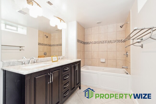 Foto del edificio - 3807 Cherrybrook Rd