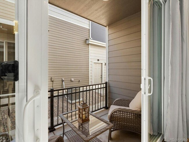 Foto del edificio - 23646 E 5th Pl