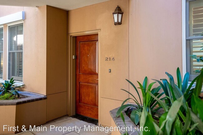Building Photo - 1 br, 1 bath House - 588 Main Street, Unit...