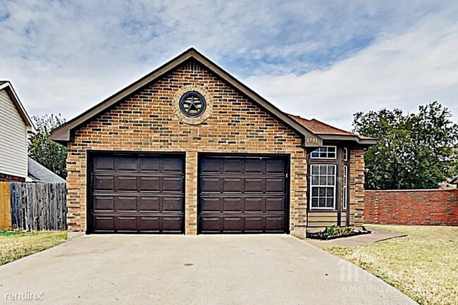 Foto del edificio - 6901 Driffield Cir