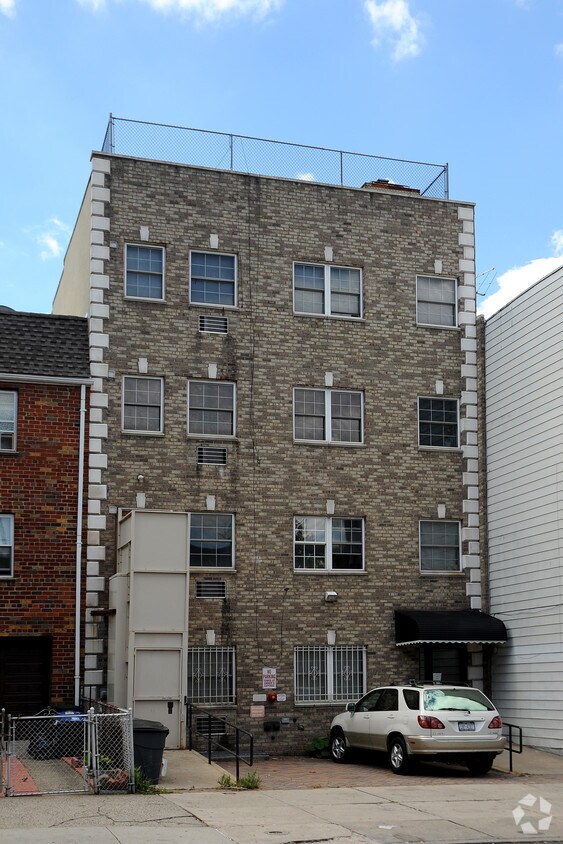 Foto del edificio - 35-04 28th Ave