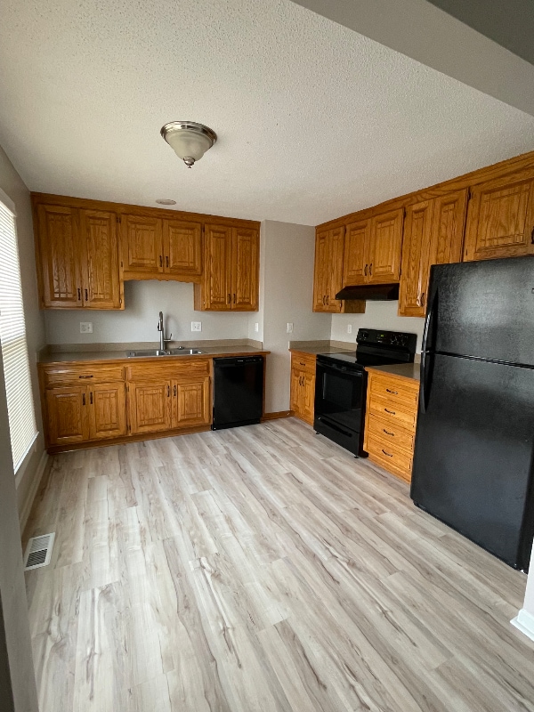 Foto del edificio - 3838 N 123rd St