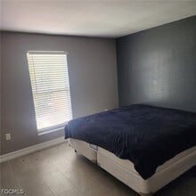 Building Photo - 12656 Kenwood Ln