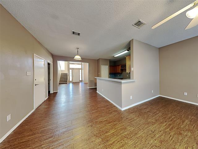 Foto del edificio - 110 Meadow Ct
